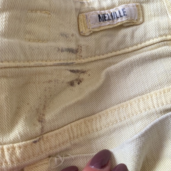 BRANDY MELVILLE YELLOW DENIM BOOTY SHORTS Size 6 - Picture 4 of 4